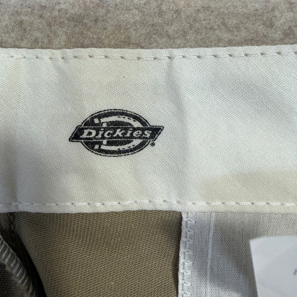 Dickies Pants Mens 34x32 Khaki Flex Work Tan Workwear Skater Streetwear Uniform - Picture 3 of 13
